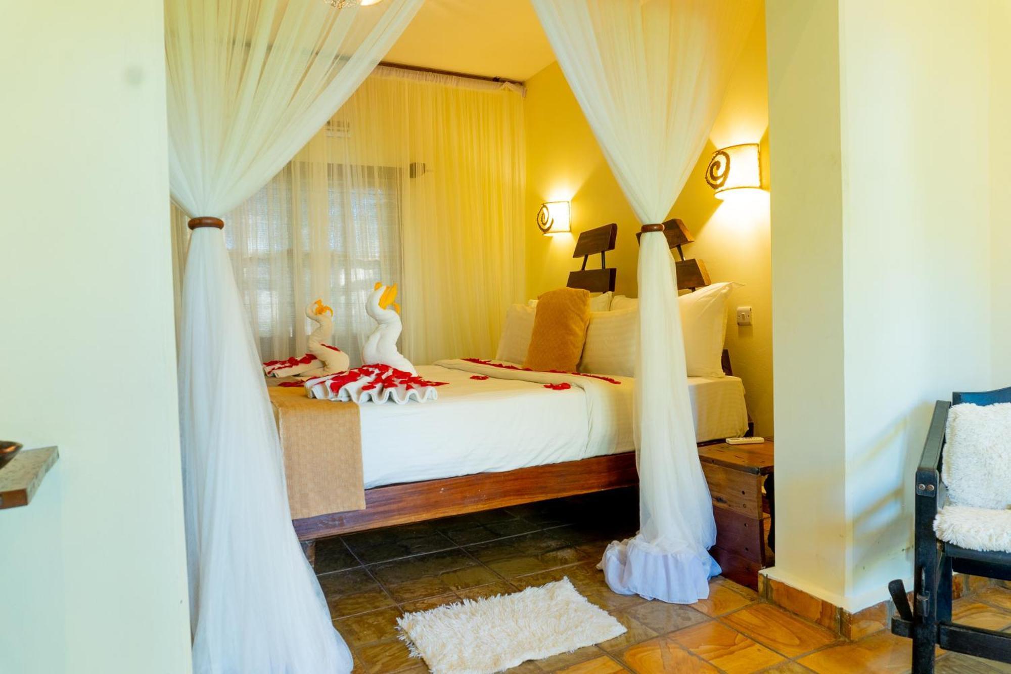 Weru Weru River Lodge モシ エクステリア 写真